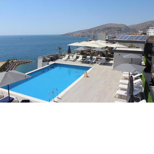 The Queen's Lion Premium HOTEL
