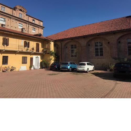 The Royal House - un passo dalla reggia /en-es-it