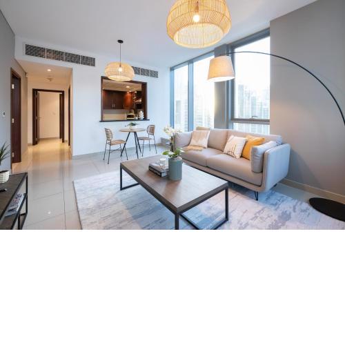 The Tranquil Spot Burj Khalifa View High Floor 2BR