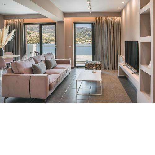 THE TWELVE SUITES COLLECTION