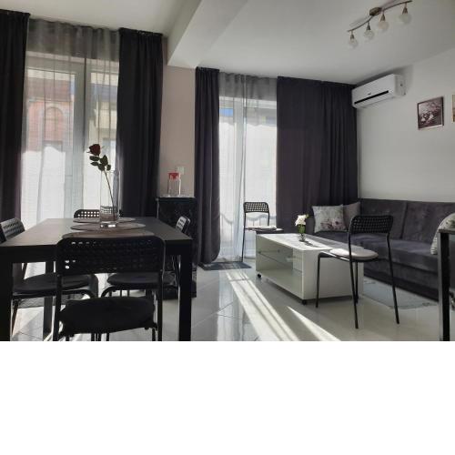 The Twins Varna 2 BR, apt 3 at 15 Tsani Ginchev Street, fl 2