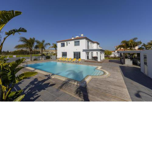 The Ultimate Guide to Renting Your Luxury 4 Bedroom Villa with Private Pool, Larnaca Villa 1398