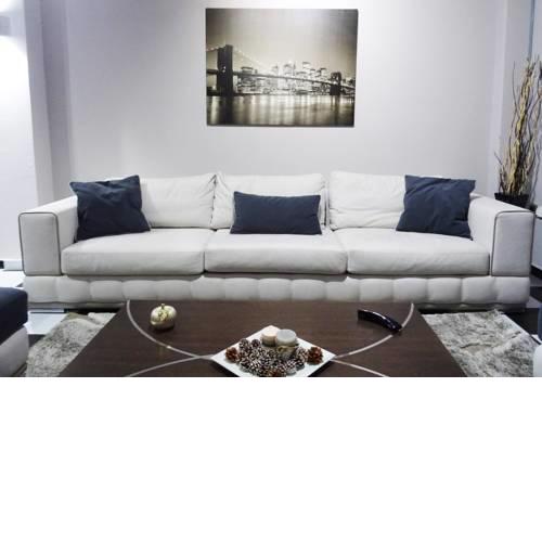 The White Tower Apartment