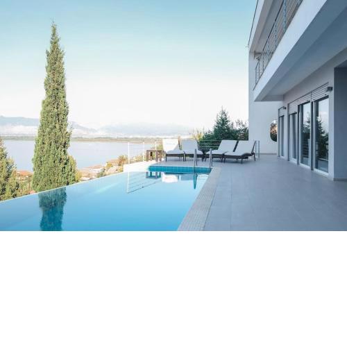 The White Villa