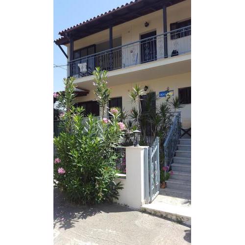 Theano Apartments