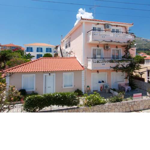 Theodora Studios & Apartments