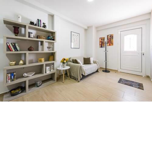 Theoni's Elegant City Duplex - Perfect location