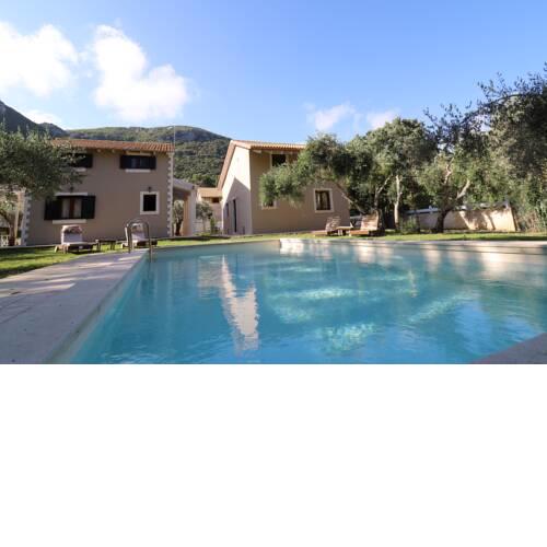 Theonymfi Luxury Villas