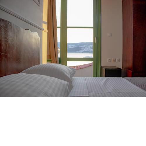 Theothea Suite