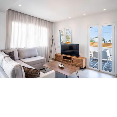 Thira Gold Suites