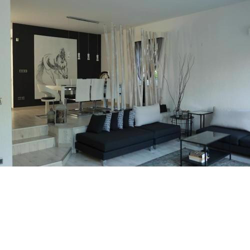 This home is suitable for a family gathering