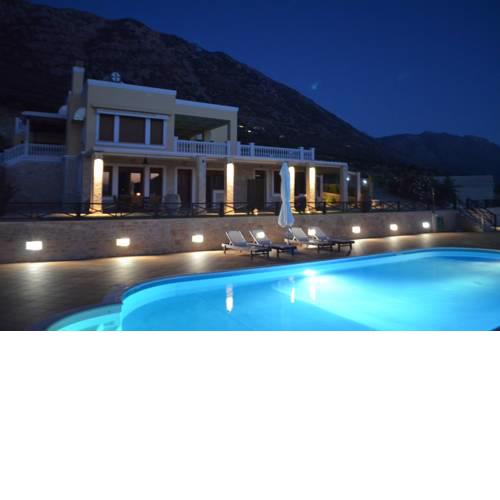 Tholos Boutique Houses(4-5 persons)