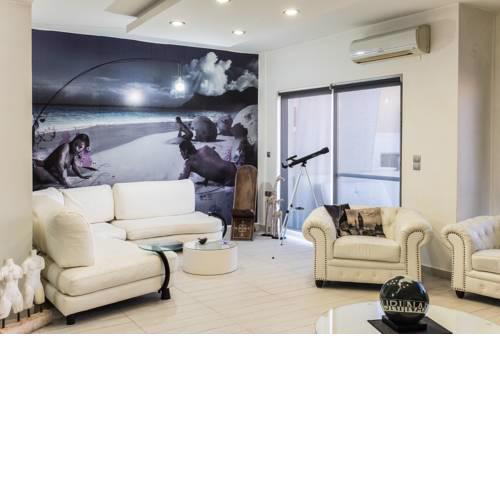 Thomis Beach Family Home