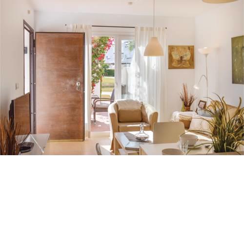 Three-Bedroom Apartment in Alhama de Murcia