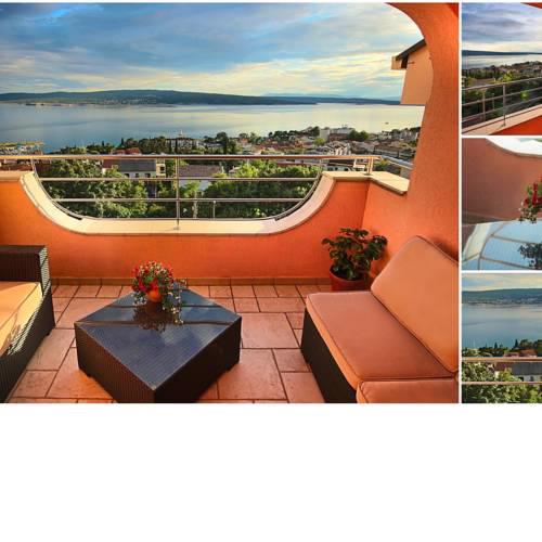 Three-Bedroom Apartment in Crikvenica XVIII