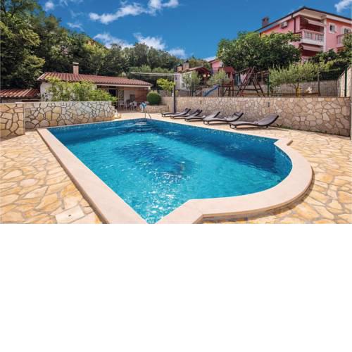 Three-Bedroom Apartment Jadranovo with an Outdoor Swimming Pool 08