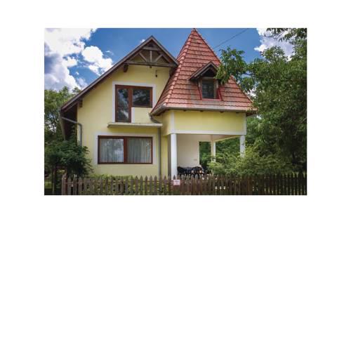 Three-Bedroom Holiday Home in Balatonbereny