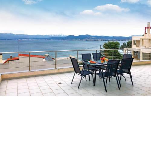 Three-Bedroom Holiday Home in Chalkida