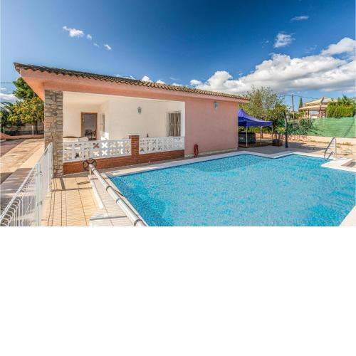 Three-Bedroom Holiday Home in L'Ametlla de Mar