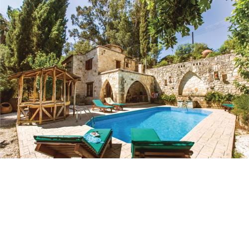 Three-Bedroom Holiday Home in Miliou Paphos