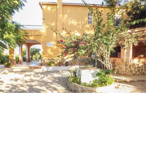Three-Bedroom Holiday Home in Pego