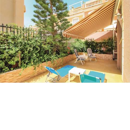 Three-Bedroom Holiday Home in Santa Pola