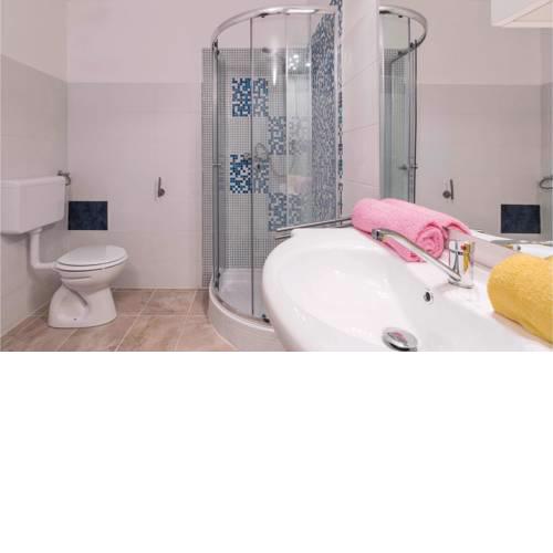 Three-Bedroom Holiday Home in Sisan