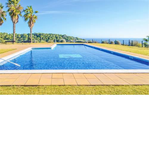 Three-Bedroom Holiday Home in Tossa de Mar