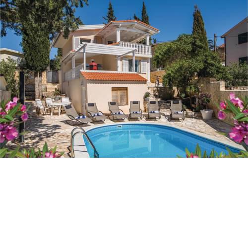 Three-Bedroom Holiday Home in Vrboska