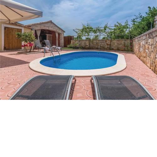 Three-Bedroom Holiday home Vodnjan with an Outdoor Swimming Pool 07