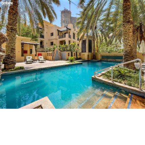 Three Bedroom with Garden Near Dubai Mall