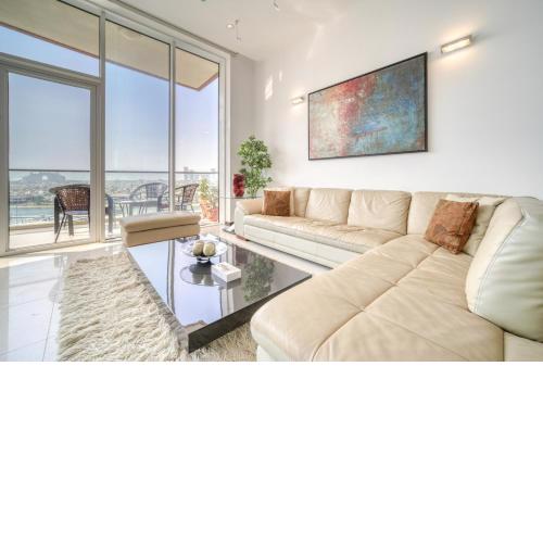 Tiara Residences, Palm Jumeirah Dubai - Mint Stay