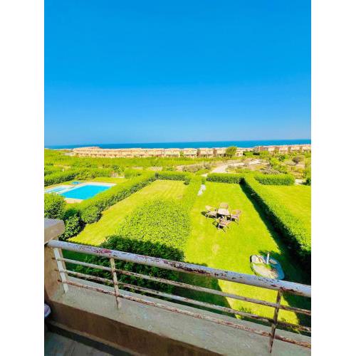 Tilal villa with private garden sea view-4 Room For families only