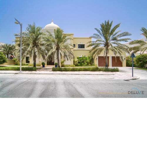 Timeless 5BR Villa with Assistant Room in Frond P Palm Jumeirah by Deluxe Holiday Homes