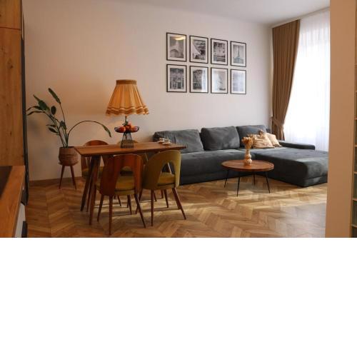 Timeless apartment near city center
