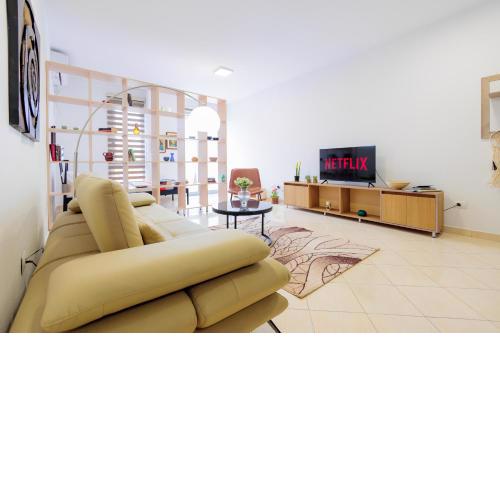 Tirana Center Apartment 12