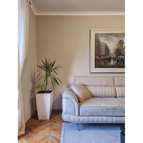 Tirana Center Cozy Apartment