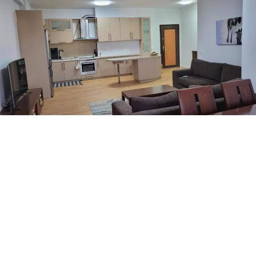 TIRANA FAMILY APARTMENT