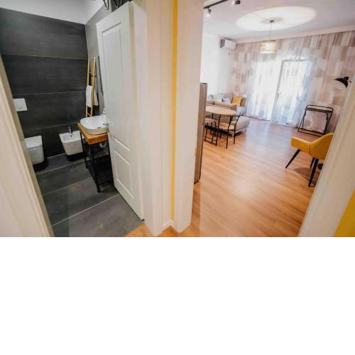 Tirana Yellow Apartment
