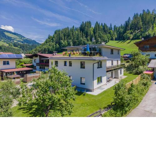 Tirola Bude Schorsch Top 2