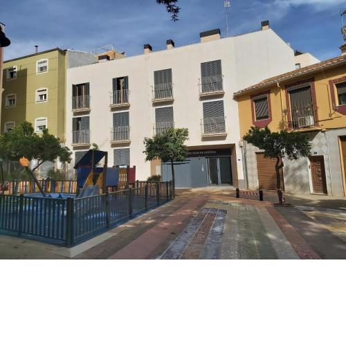 To Be (2B) in Malaga