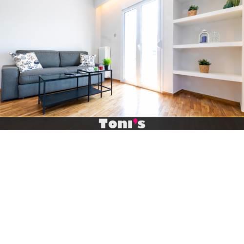 TONI'S 2BD Home for Superman and Superwoman.
