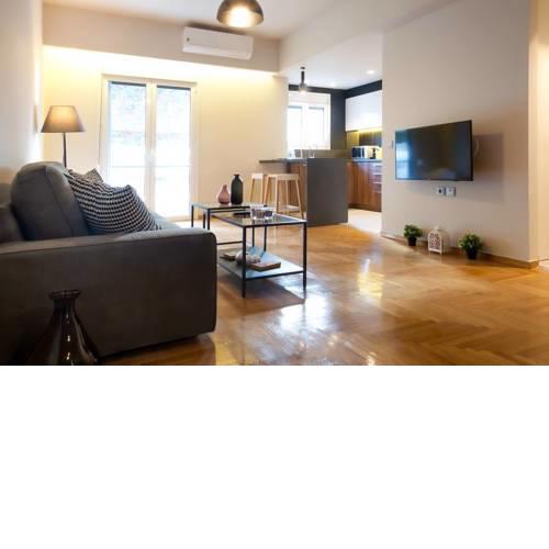 TONI'S 2BD Luxury Apartment on 5th floor Marina