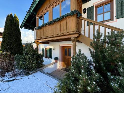 Tonis cozy Guesthouse , LISIS Apartment by Alpin Charme Apartments