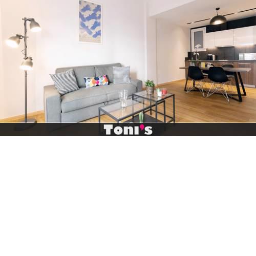 TONI'S Cute 2BD Apartment in Koukaki!