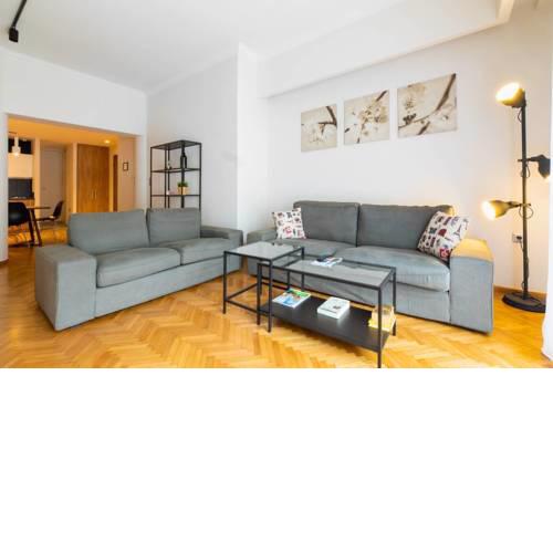 TONI'S Spacious 3BD Home for families in Centre