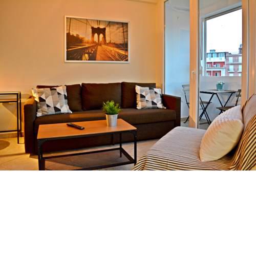 Top floor Downtown Apartment
