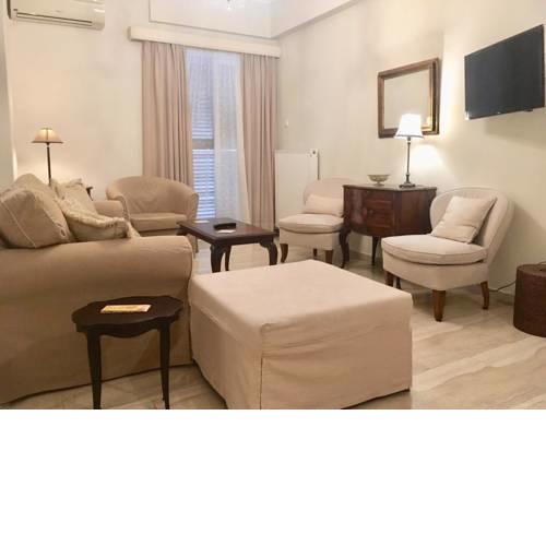 Top Koukaki 3rd floor flat on Zaharitsa street