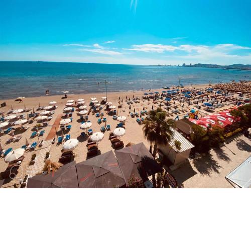 Top location, seaside apartment