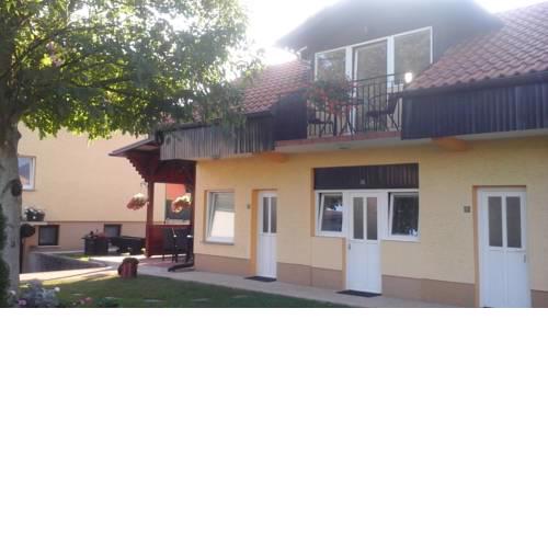 Topaz rooms and apartments